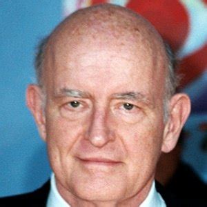 <b>Peter</b> <b>Boyle</b> was an American actor and comedian who became a household name in the entertainment industry. . Peter boyle cause of death